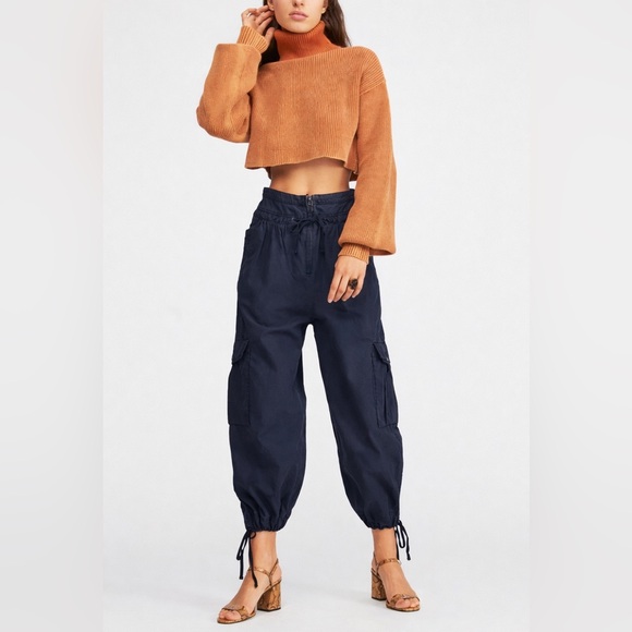 Free People Pants - Free People Fly Away Parachute Pants in Navy
